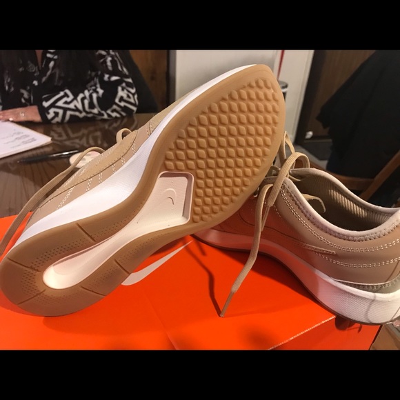 NIKE NEW WOMENS DUALTONE RACER SE SZ 6 - Picture 4 of 6